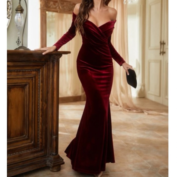 Luxe off shoulder party bridesmaids wedding velvet maxi dress - Picture 6 of 8